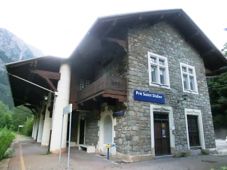 Pré-Saint-Didier Station