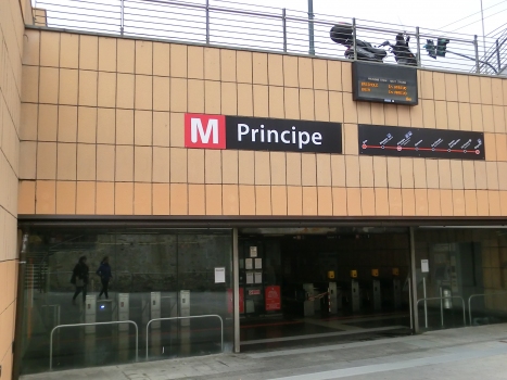 Principe Metro Station, access