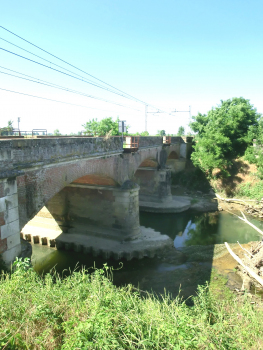 Eisenbahnbrücke Agogna