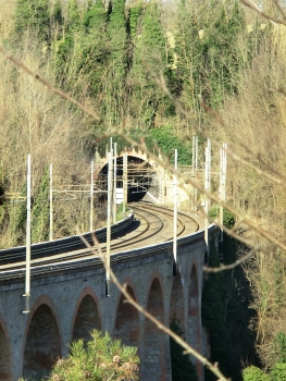 Ambra Tunnel southern portal at the end of Bucine Viaduct