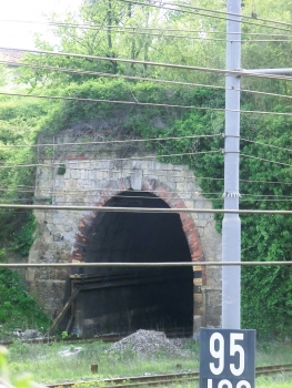 Botto Tunnel even track eastern portal