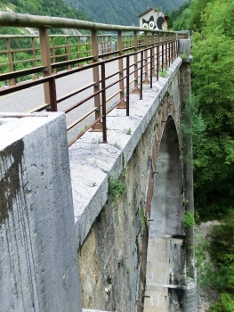 Eisenbahnbrücke über den Rio Cadramazzo