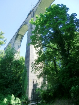 Talbrücke Castagno