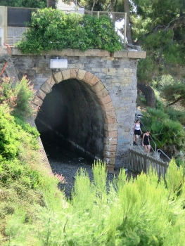 Capo Cervo Tunnel western portal