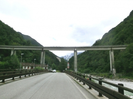 Dogna Suspension Footbridge (on the right) and Dogna Viaduct