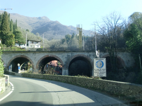 Eisenbahnbrücke Esino