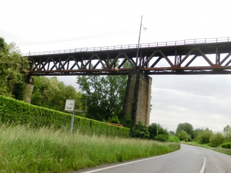 Gernetto Bridge across Lambro river