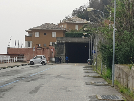Marina Grande-Tunnel