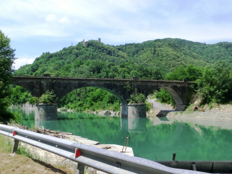 Pont ferroviaire de Nucetto (sud)