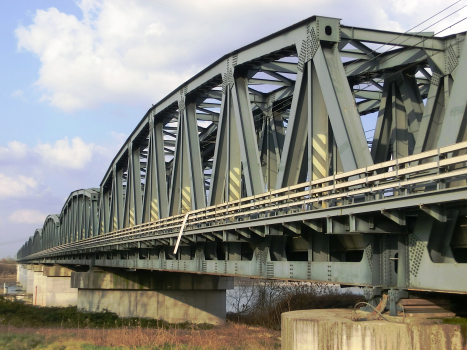 New Po Railroad Bridge