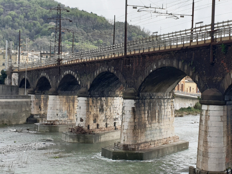 Eisenbahnbrücke Polcevera-Torbella