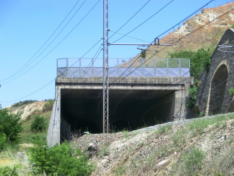 Tunnel Ramici Binata