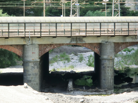 Eisenbahnbrücke Ronco Scrivia Süd