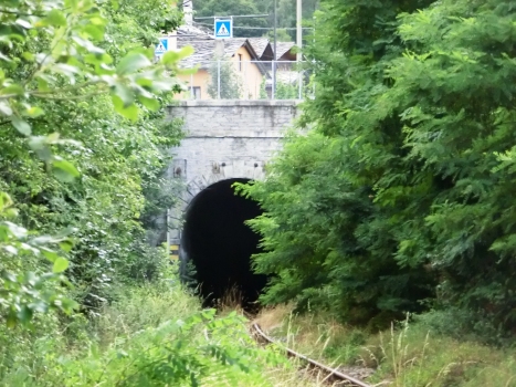 Tunnel Runaz