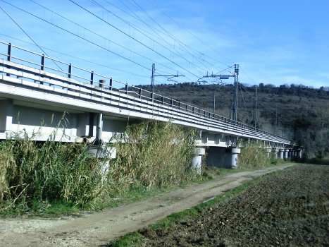 Eisenbahnbrücke über den Sangro