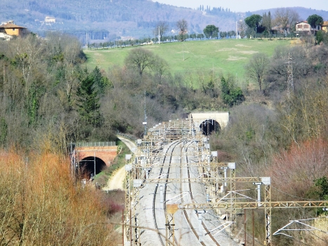 San Leo Tunnel (on the left) and Burchiello Tunnel (on the right) southern portals