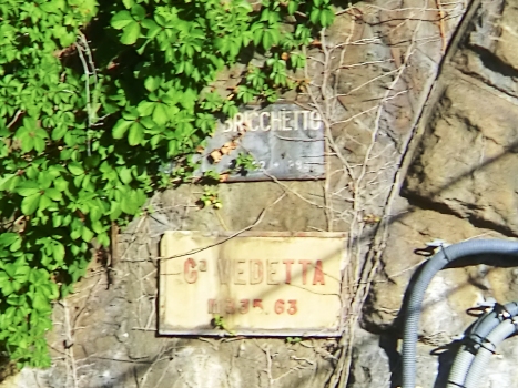 Vedetta-Bricchetto Tunnel northern portal plates