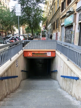 Vittorio Emanuele Metro Station, access