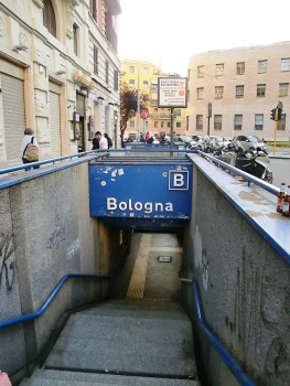 Bologna Metro Station, access