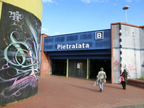 Metrobahnhof Pietralata