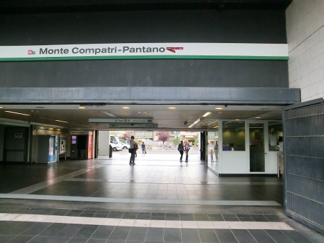 Metrobahnhof Monte Compatri-Pantano