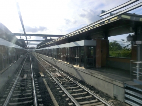 Metrobahnhof Torrenova