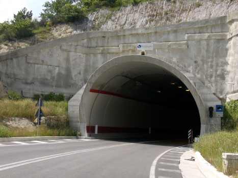 Roccafluvione Tunnel souhern portal