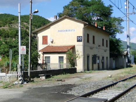 Roccamurata Station