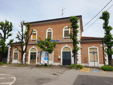 Gare de Rolo-Novi-Fabbrico