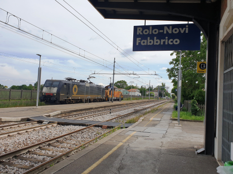 Rolo-Novi-Fabbrico Station