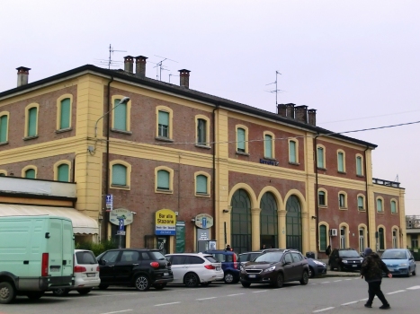 Rovato RFI Railway Station