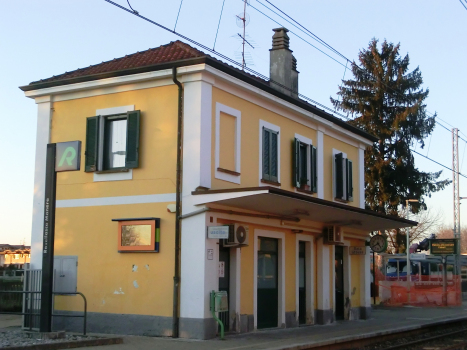 Bahnhof Rovellasca-Manera