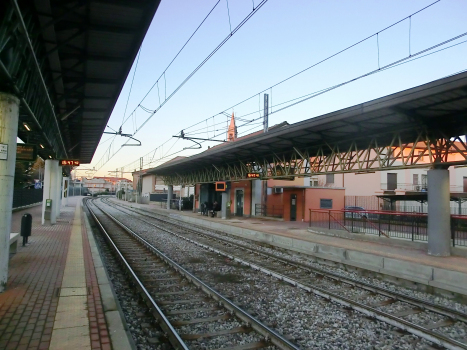 Rovello Porro Station