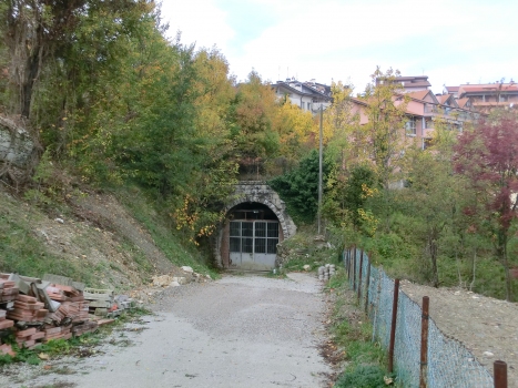 Tunnel Calintuffo