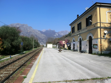 Sala al Barro-Galbiate Station