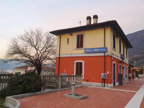 Bahnhof Sale Marasino