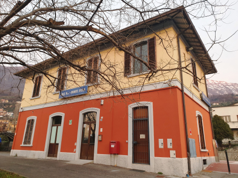 Sale Marasino Station