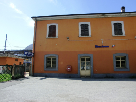 Samolaco Station