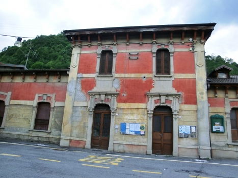 Gare de San Giovanni Bianco