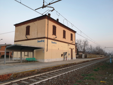 Bahnhof Sanfrè
