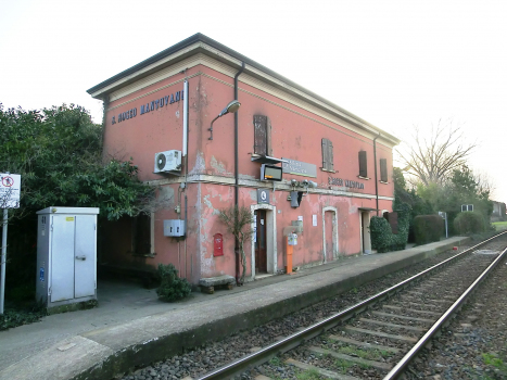 Bahnhof San Rocco Mantovano