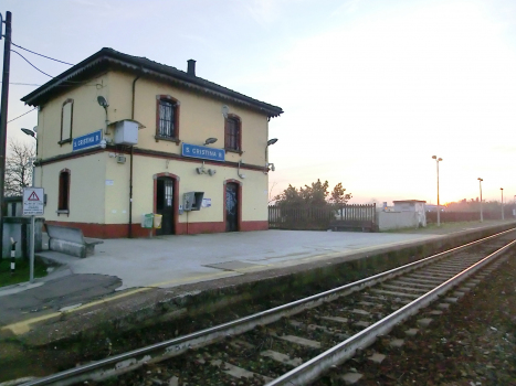 Santa Cristina e Bissone Station