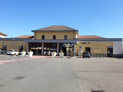 Bahnhof Santhià