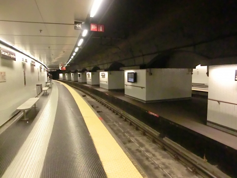 Metrobahnhof Sant'Agostino-Sarzano