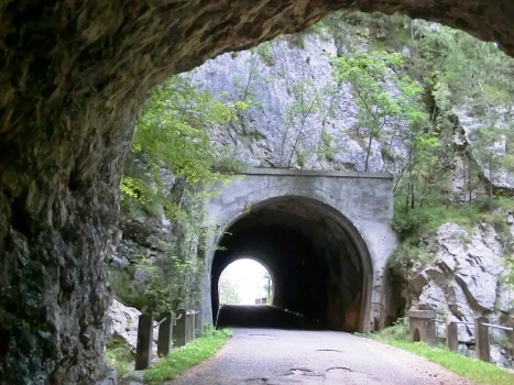 Chiout Micheli II Tunnel western portal