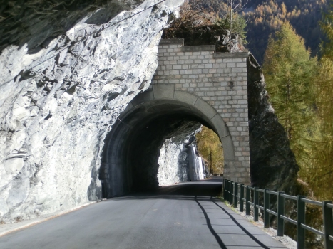Tunnel Val Lanterna IX