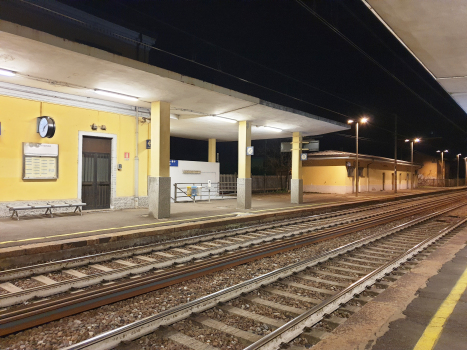 Bahnhof Secugnago