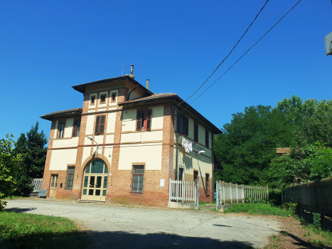 Gare de Serravalle d'Asti