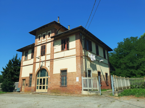 Bahnhof Serravalle d'Asti