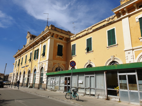 Sestri Levante Station